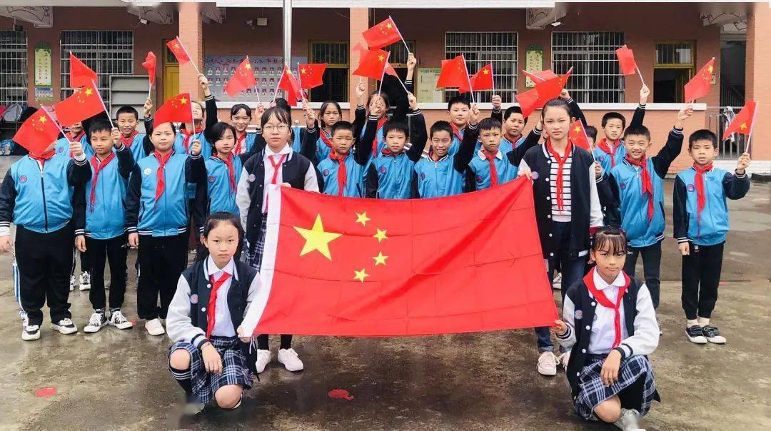 通用汽车申请气泡片材部件的阻尼增强专利，阻尼板包括第一金属和第二金属