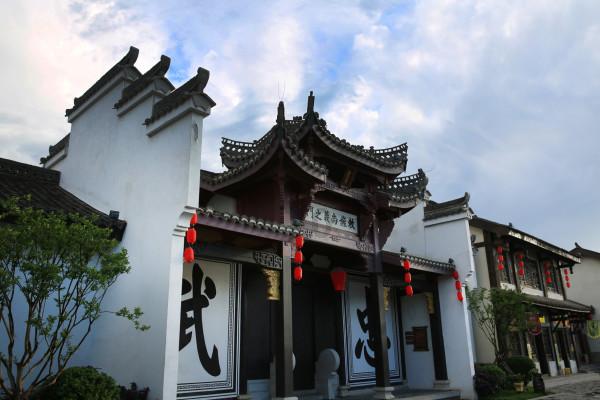 光剑战士中文版